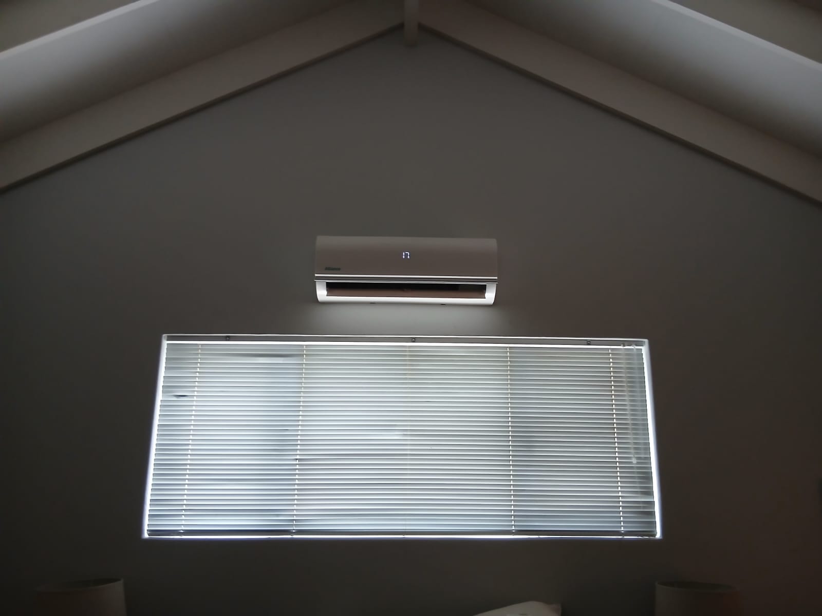 Alliance split aircon running normally with its louvre open after the communication cable was replaced in Kempton Park