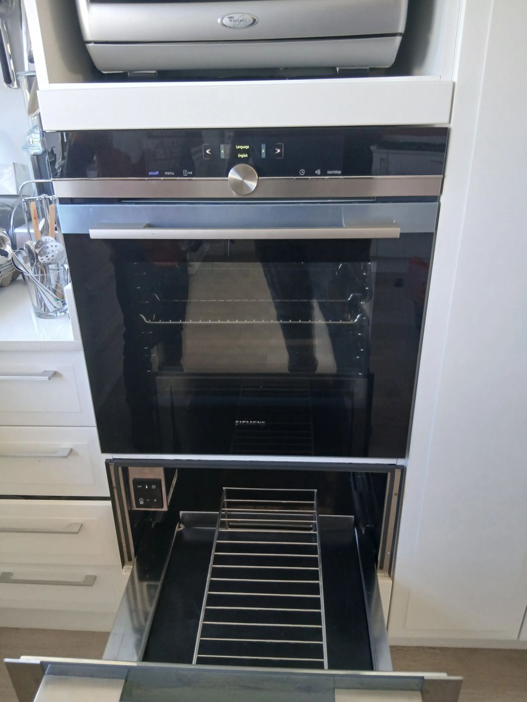 Siemens built-in oven after a door glass replacement in Bryanston