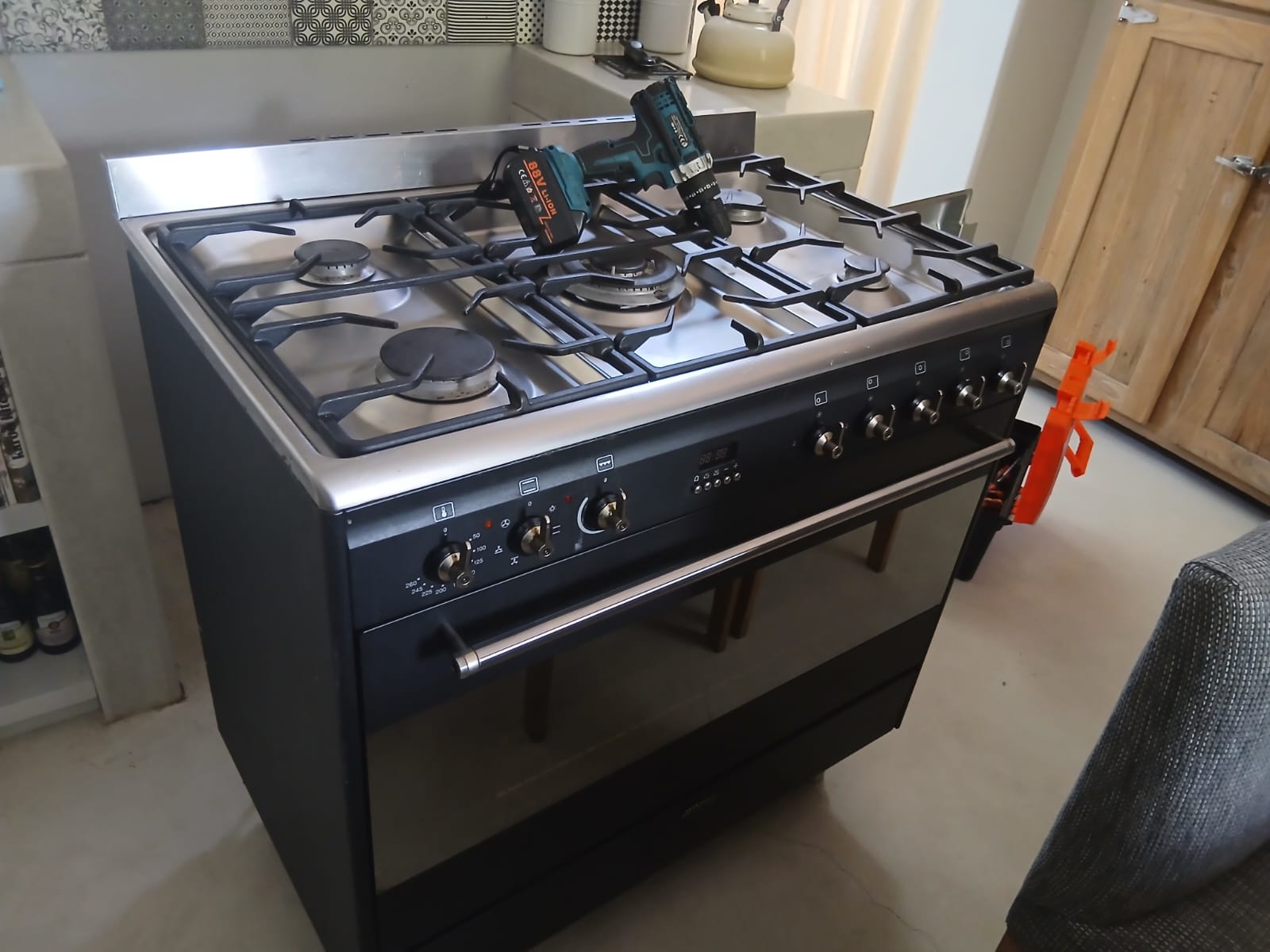 Smeg range cooker repaired in Pretoria East
